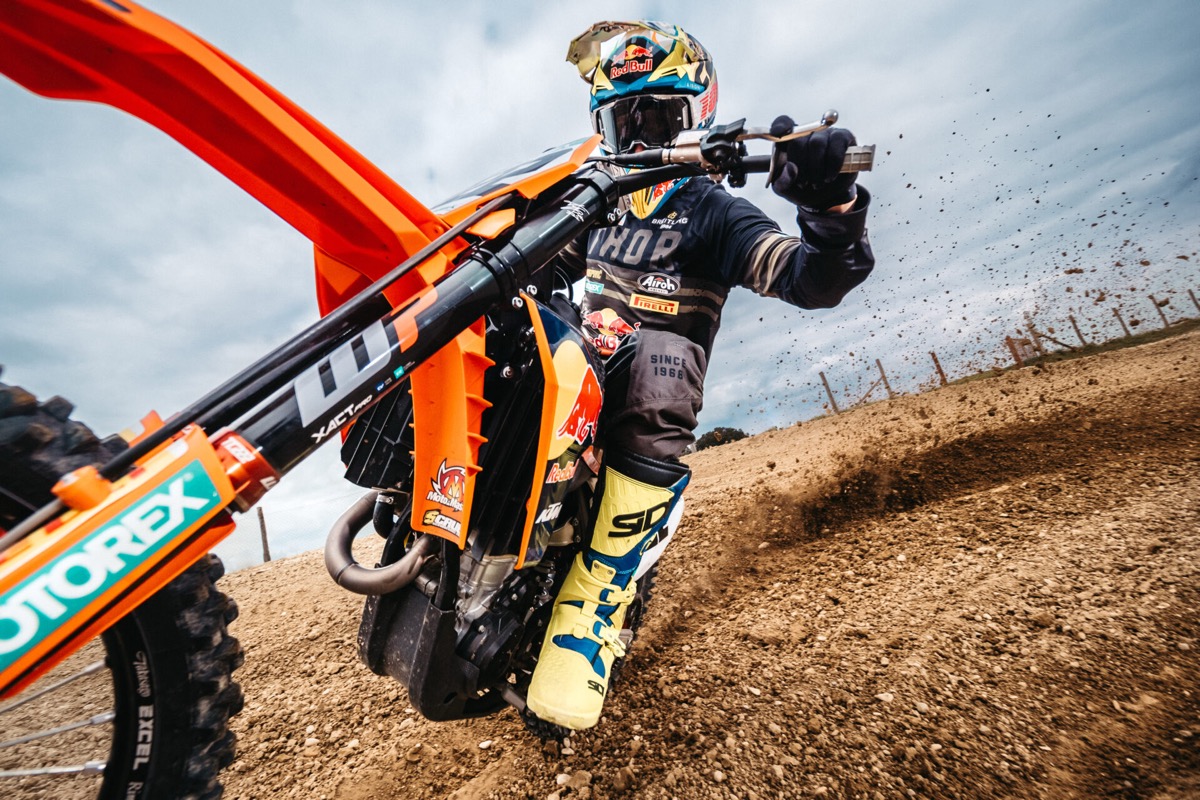 Antonio Cairoli — Gypsy Tales episode photo